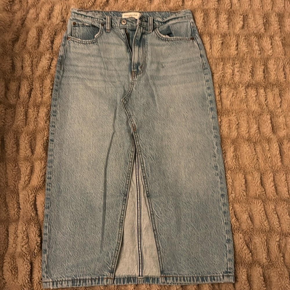 Abercrombie denim skirt size 2
